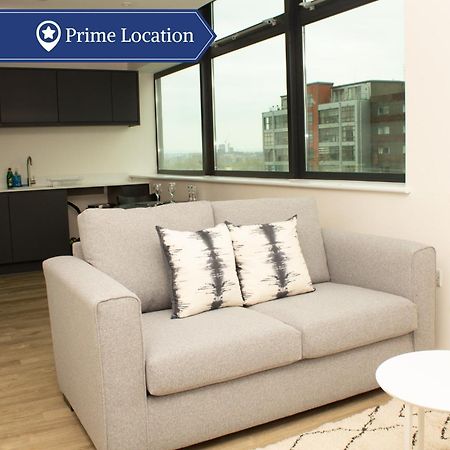 Dashing 1Br Penthouse Near Mcr Stadiums Манчестър Екстериор снимка