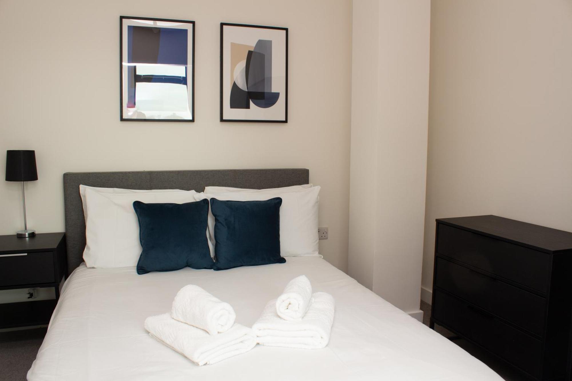 Dashing 1Br Penthouse Near Mcr Stadiums Манчестър Екстериор снимка